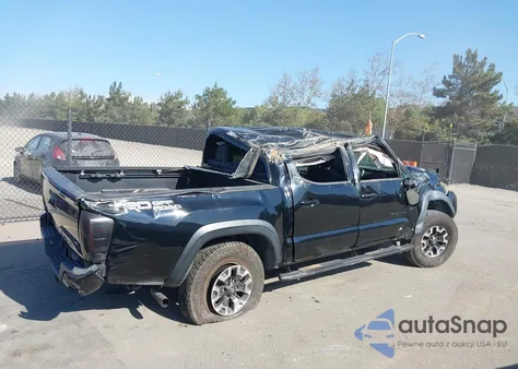 2018 Toyota Tacoma Trd Off Road z USA, uszkodzony, nr VIN 3TMAZ5CN9JM064017